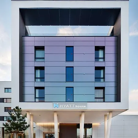 Hyatt House Paris Charles De Gaulle Airport Отель Руасси-эн-Франс