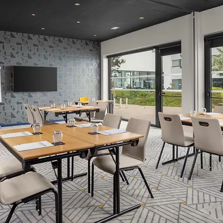 Hyatt House Paris Charles De Gaulle Airport 4* Руасси-эн-Франс